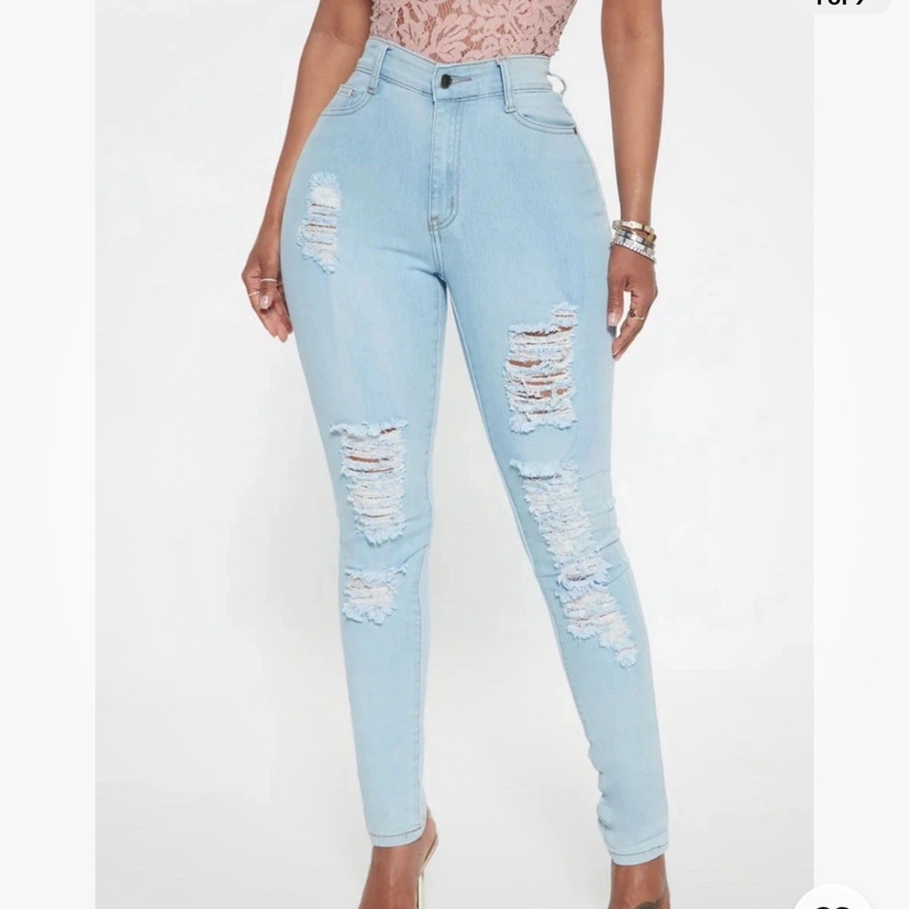 Fashion Nova Tempe Distressed Jeans